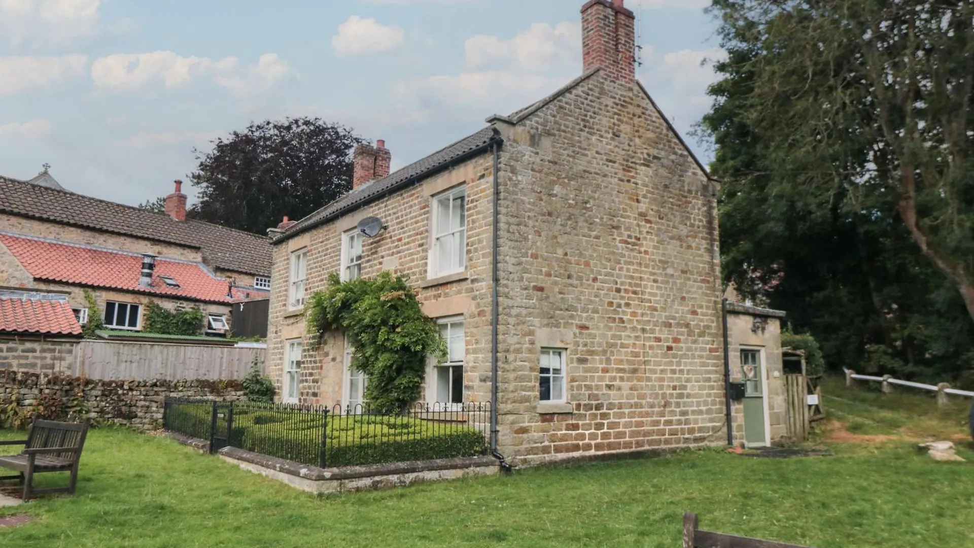 Holiday home The Green Lastingham